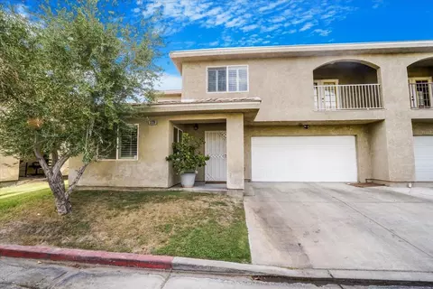 33291 Campus Ln, Cathedral City, CA 92234