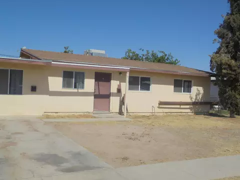 Exterior - 451 S 6th St, Blythe, CA 92225 photo 3 of 3