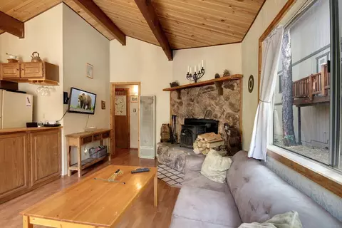 835 Maple Ln, Sugarloaf, CA 92386 photo 6