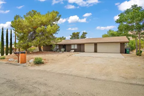 11064 Mescalero Ave, Morongo Valley, CA 92256 photo 1