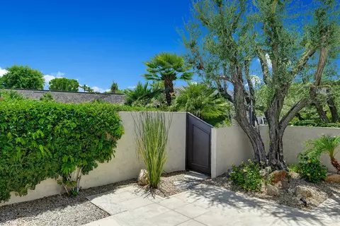 31 Stanford Dr, Rancho Mirage, CA 92270