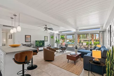 233 Sandpiper Cir, Palm Desert, CA 92260