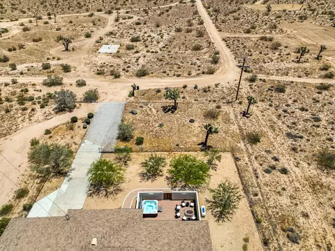 View/Area - 3434 Inez Ave, Yucca Valley, CA 92284 photo 6 of 13