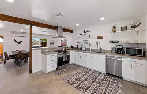 Kitchen - 3434 Inez Ave, Yucca Valley, CA 92284 photo 4 of 4