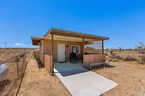Exterior - 3434 Inez Ave, Yucca Valley, CA 92284 photo 4 of 13