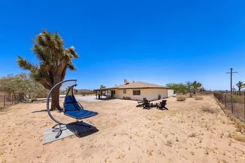 Exterior - 3434 Inez Ave, Yucca Valley, CA 92284 photo 9 of 13