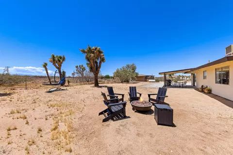 Exterior - 3434 Inez Ave, Yucca Valley, CA 92284 photo 8 of 13
