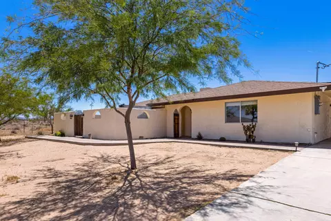 Exterior - 3434 Inez Ave, Yucca Valley, CA 92284 photo 2 of 13