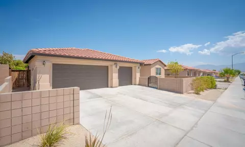 30576 Robert Rd, Thousand Palms, CA 92276 photo 2