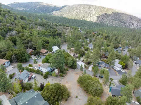 5240 Desert View Dr, Wrightwood, CA 92397 photo 8