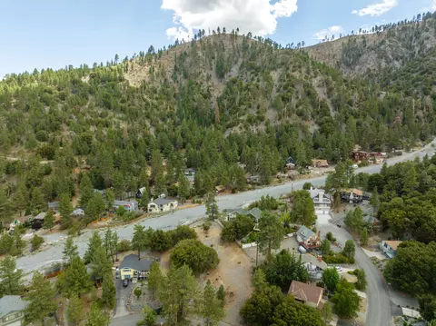 5240 Desert View Dr, Wrightwood, CA 92397 photo 10