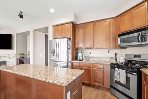 37816 Avon St, Indio, CA 92203 photo 9