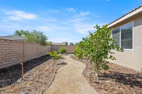37816 Avon St, Indio, CA 92203 photo 32