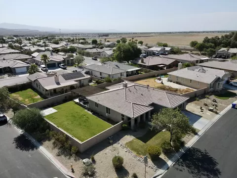 37816 Avon St, Indio, CA 92203 photo 43
