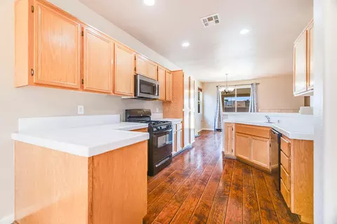 Kitchen - 80733 Canyon Trl, Indio, CA 92201 photo 2 of 2