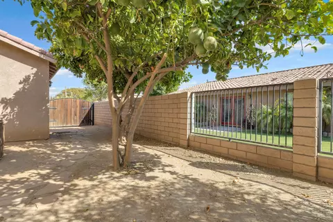 48690 Hepburn Dr, Indio, CA 92201 photo 23