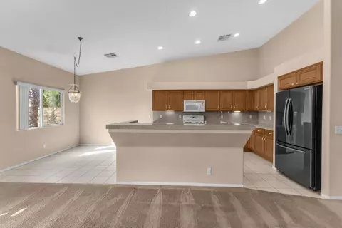 48690 Hepburn Dr, Indio, CA 92201 photo 14