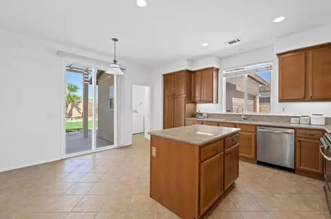 37115 Melbourne St, Indio, CA 92203 photo 14