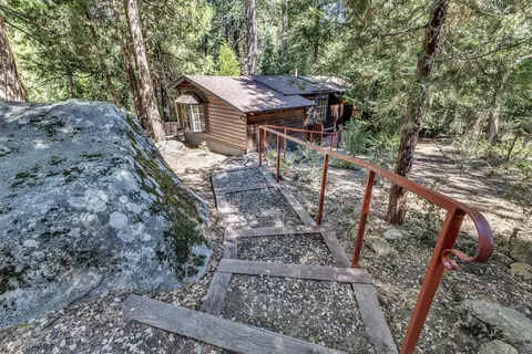 26020 Boulder Dr, Idyllwild, CA 92549 photo 3