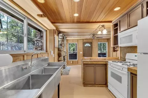 27240 Saunders Mdw, Idyllwild, CA 92549 photo 23
