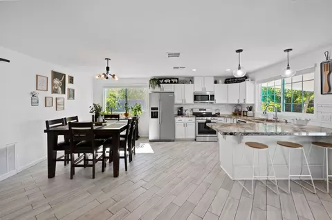 Kitchen - 72541 Shell Dr, Mecca, CA 92254 photo 1 of 7