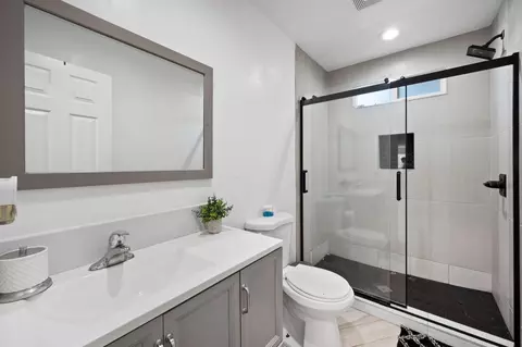 Bath - 72541 Shell Dr, Mecca, CA 92254 photo 3 of 3