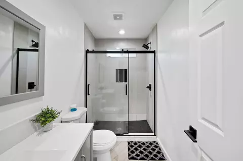 Bath - 72541 Shell Dr, Mecca, CA 92254 photo 2 of 3