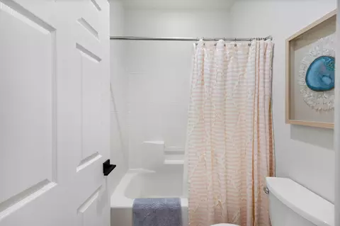 Bath - 80501 Key Largo Dr, Indio, CA 92201 photo 5 of 5