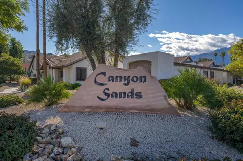 2542 E Miramonte Cir, Palm Springs, CA 92264