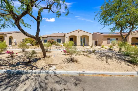 67696 Rio Vista Dr, Cathedral City, CA 92234