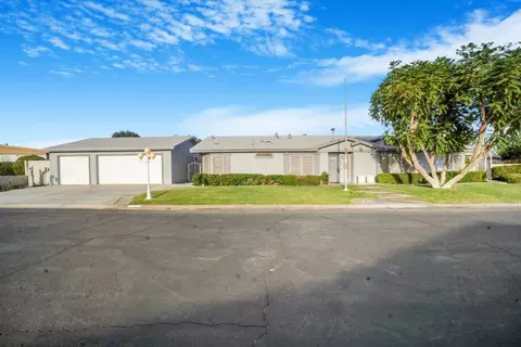 39142 Warm Springs Dr, Palm Desert, CA 92260