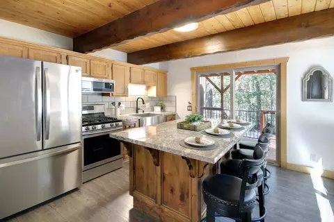 399 Highland Ln, Sugarloaf, CA 92386 photo 12