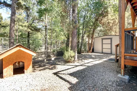 399 Highland Ln, Sugarloaf, CA 92386 photo 34