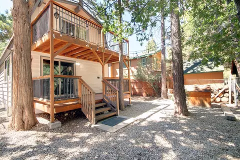 399 Highland Ln, Sugarloaf, CA 92386 photo 36