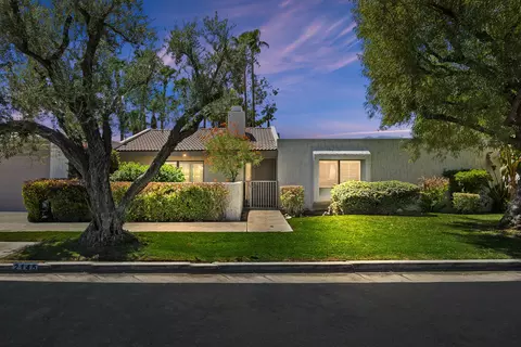 2145 N Sunshine Cir, Palm Springs, CA 92264