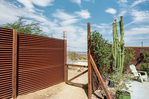 7417 Sunny Vis, Joshua Tree, CA 92252 photo 6