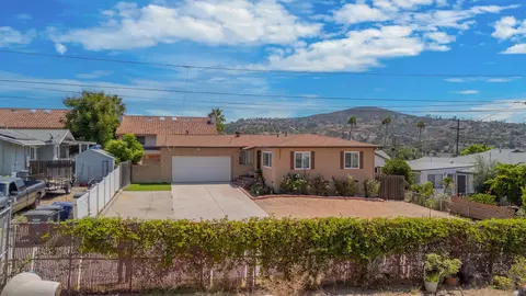 8646 Valencia St, Spring Valley, CA 91977 photo 2