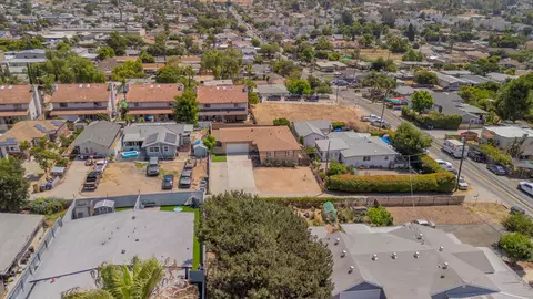8646 Valencia St, Spring Valley, CA 91977 photo 42