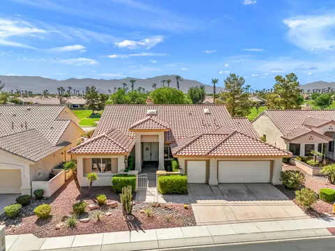 37203 Pineknoll Ave, Palm Desert, CA 92211