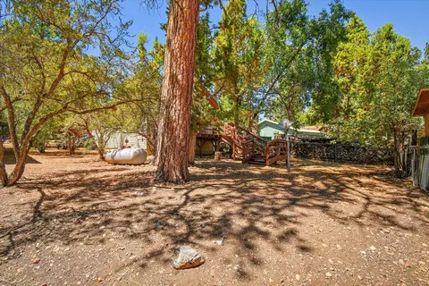 541 Moreno Ln, Sugarloaf, CA 92386 photo 23