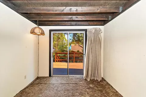 541 Moreno Ln, Sugarloaf, CA 92386 photo 15