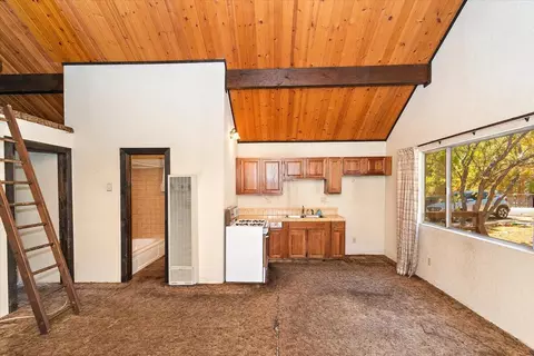 541 Moreno Ln, Sugarloaf, CA 92386 photo 10