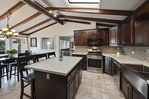 Kitchen - 643 Crown St, Glendora, CA 91740 photo 3 of 3