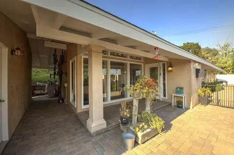 Exterior - 643 Crown St, Glendora, CA 91740 photo 1 of 7
