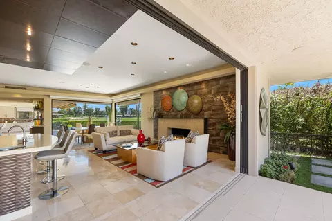 4 Barnard Ct, Rancho Mirage, CA 92270