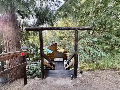 55220 Strong Dr, Idyllwild, CA 92549 photo 3