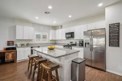 42764 Saragoza Ct, Indio, CA 92203 photo 8