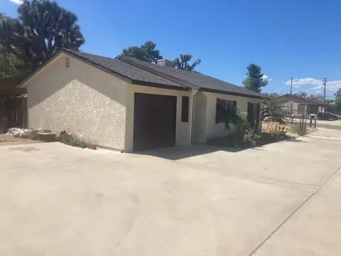 7405 Bannock Trl, Yucca Valley, CA 92284