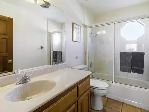 Bath - 61979 Campanula St, Joshua Tree, CA 92252 photo 5 of 5