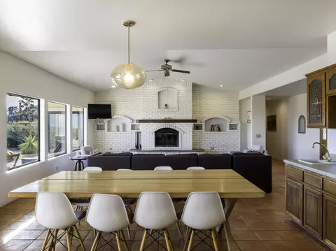 Dining - 61979 Campanula St, Joshua Tree, CA 92252 photo 2 of 3